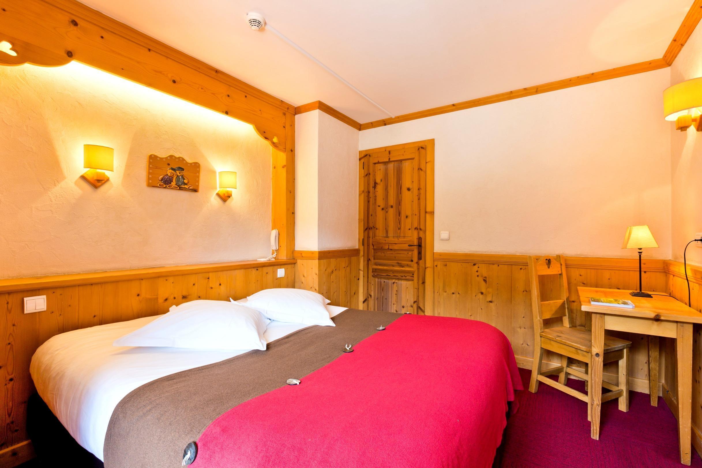 Hotel Logis La Croix-Saint-Maurice Le Grand-Bornand Exterior foto